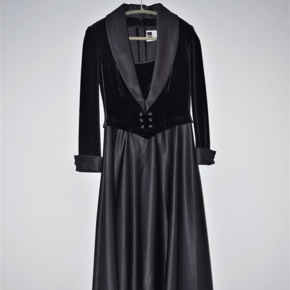TADASHI BLACK VELVET DRESS